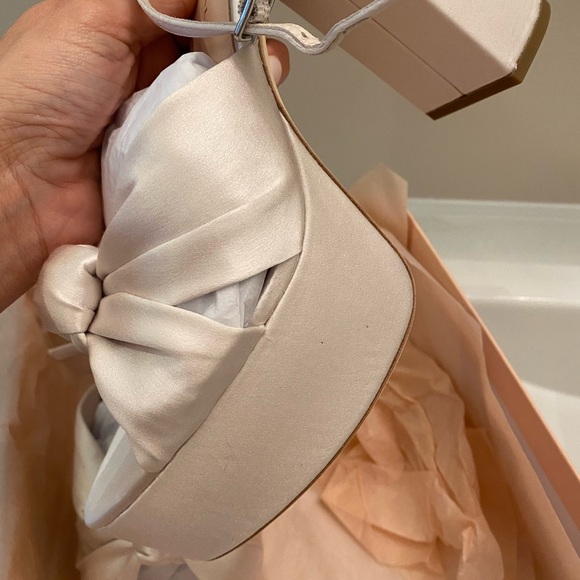 Loeffler Randall Knot Sandals 10B - Picture 8 of 9